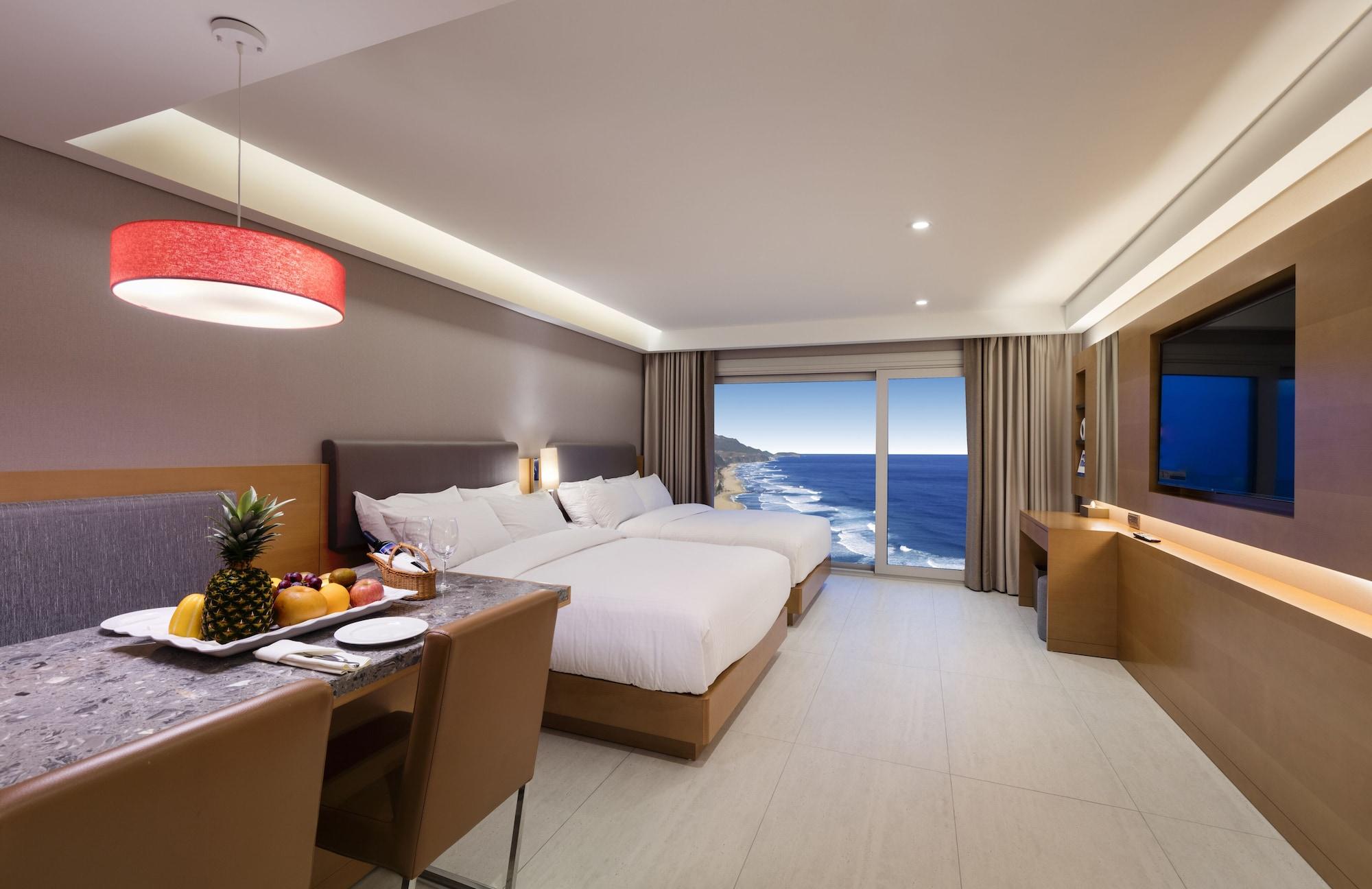 Sun Cruise Resort And Yacht Gangneung Exterior photo