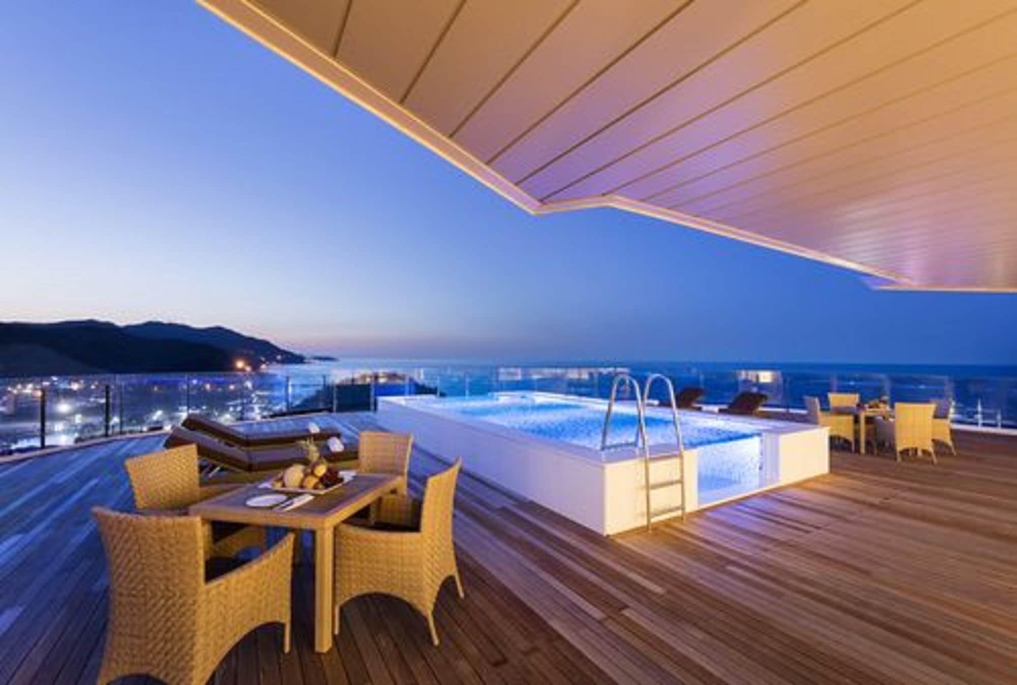 Sun Cruise Resort And Yacht Gangneung Exterior photo